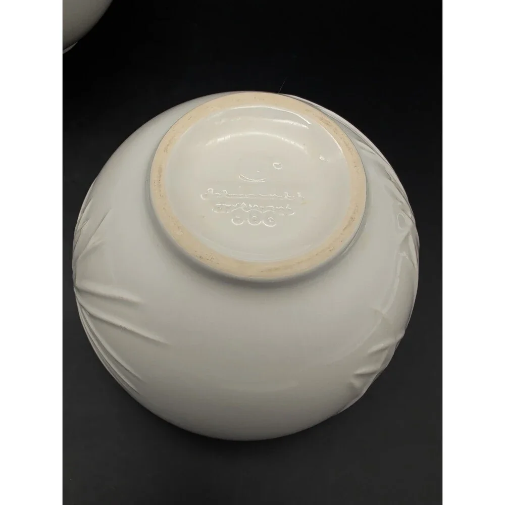 Vintage Pfaltzgraff Aspen White Ceramic Soup Cereal Bowls Embossed Leaf Set Of 2